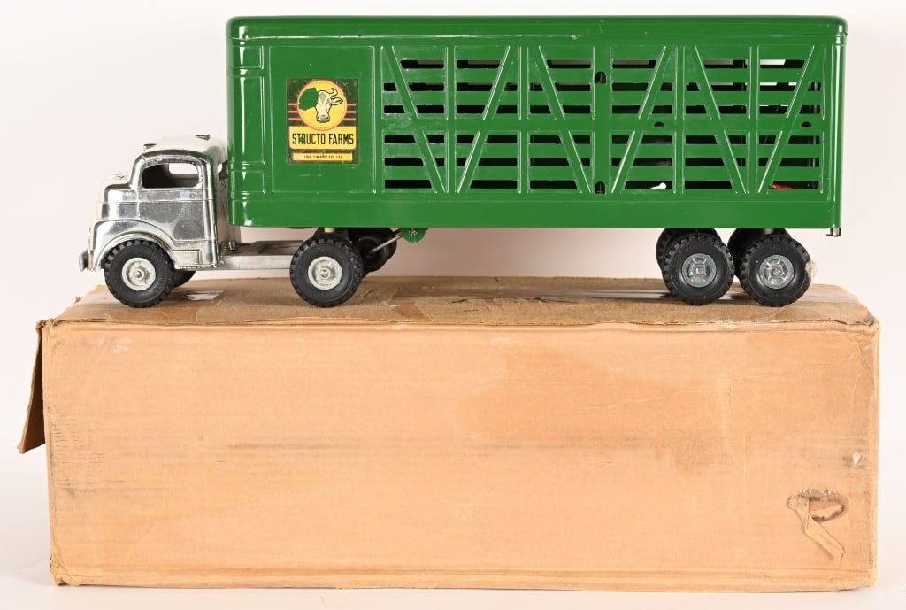STRUCTO FARMS LIVESTOCK TRUCK w/ BOX (1 of 6)