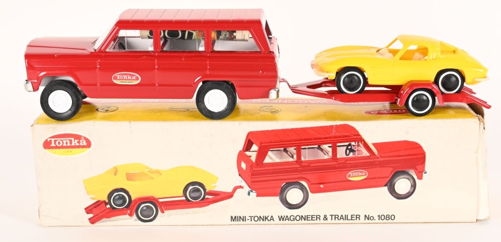 TONKA #1080 MINI WAGONEER & TRAILER w/ BOX: Tonka #1080 Mini Wagoneer with Trailer. Complete with Corvette. Never played with condition. Boxed 16" Excellent