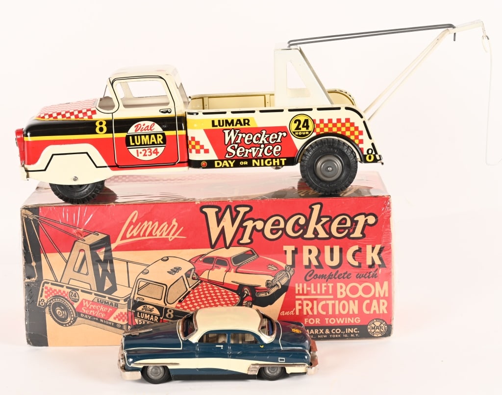 LUMAR WRECKER TRUCK & FRICTION CAR w/ BOX (1 of 8)