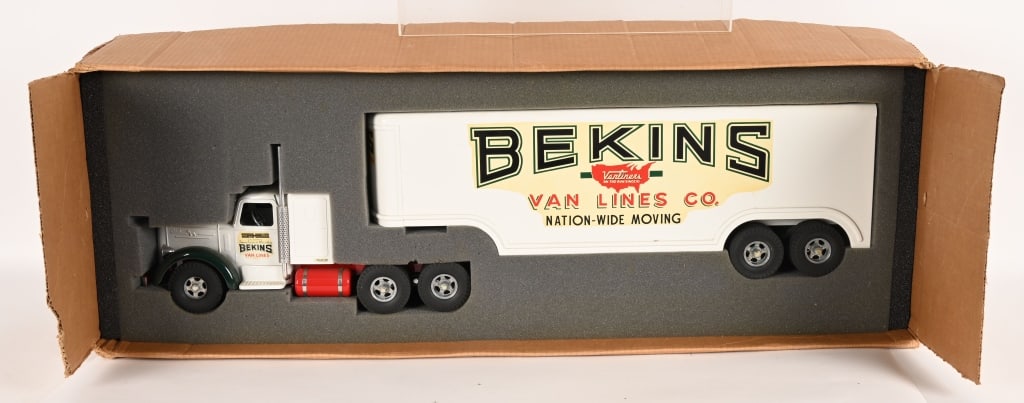FRED THOMPSOM SMITH MILLER BEKINS TRUCK w/ BOX: Fred Thompson Smith Miller Mack Bekins Moving Truck. Great looking Truck. Like new in the Box with Inserts. 31" Near Mint