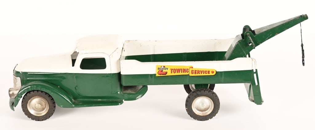 BUDDY L TOWING SERVICE TRUCK (1 of 5)
