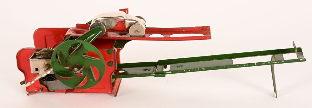 GERMAN TIN WINDUP AUTOLIFT w/ BOX - 2