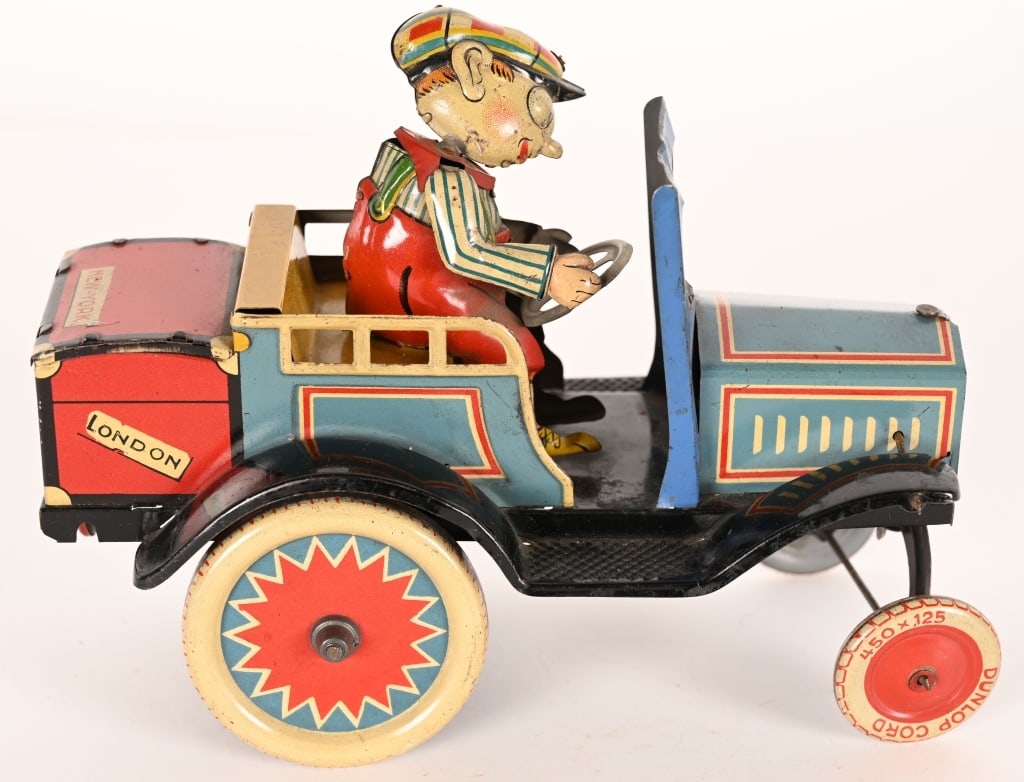 ESSDEE TIN WINDUP CRAZY CAR (1 of 6)