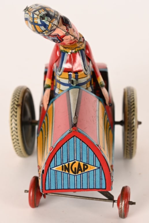 INGAP TIN WINDUP COMICAL CAR - 2