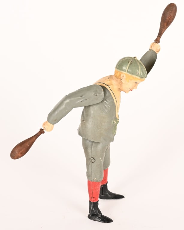 GUNTHERMANN CLOCKWORK BOY WITH INDIAN CLUBS (1 of 5)