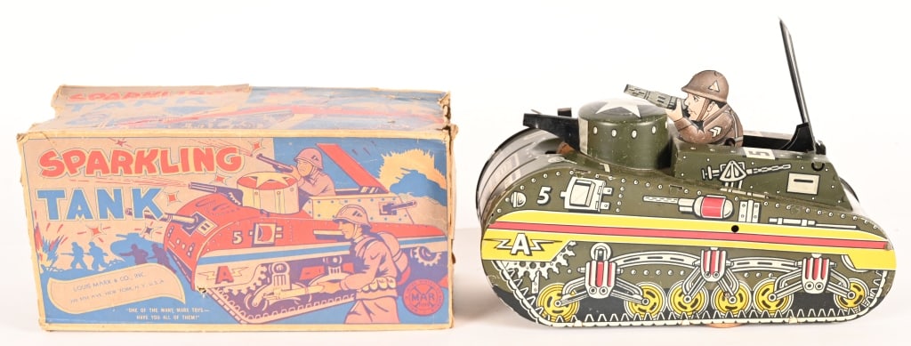 MARX TIN WINDUP SPARKLING TANK w/ BOX (1 of 8)