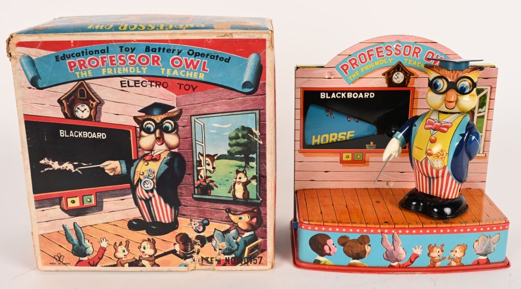 JAPAN BATTERY OPERATED PROFESSOR OWL w/ BOX (1 of 10)