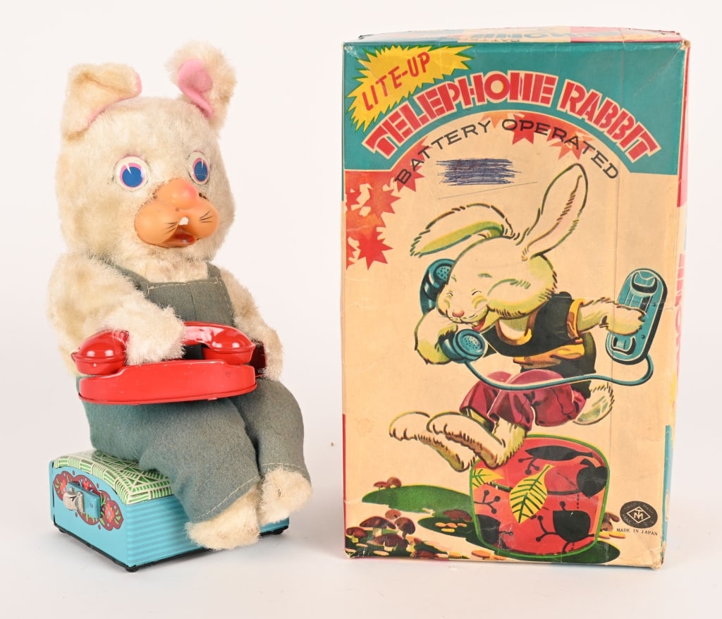 JAPAN BATTERY OP TELEPHONE RABBIT w/ BOX (1 of 13)