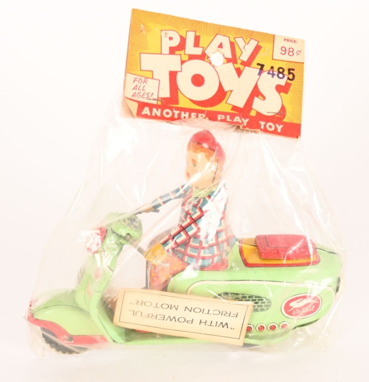 JAPAN TIN FRICTION RABBIT SCOOTER MIP (1 of 7)