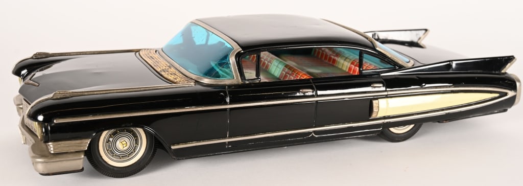 YONEZAWA TIN FRICTION 1960 CADILLAC FLEETWOOD (1 of 6)