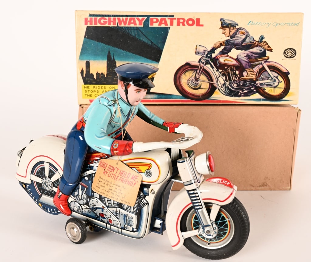 MT BATTERY OP HIGHWAY PATROL MOTORCYCLE w/ BOX (1 of 6)