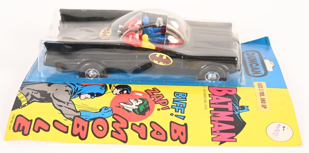 DUNCAN BATMAN BATMOBILE MOC - 2