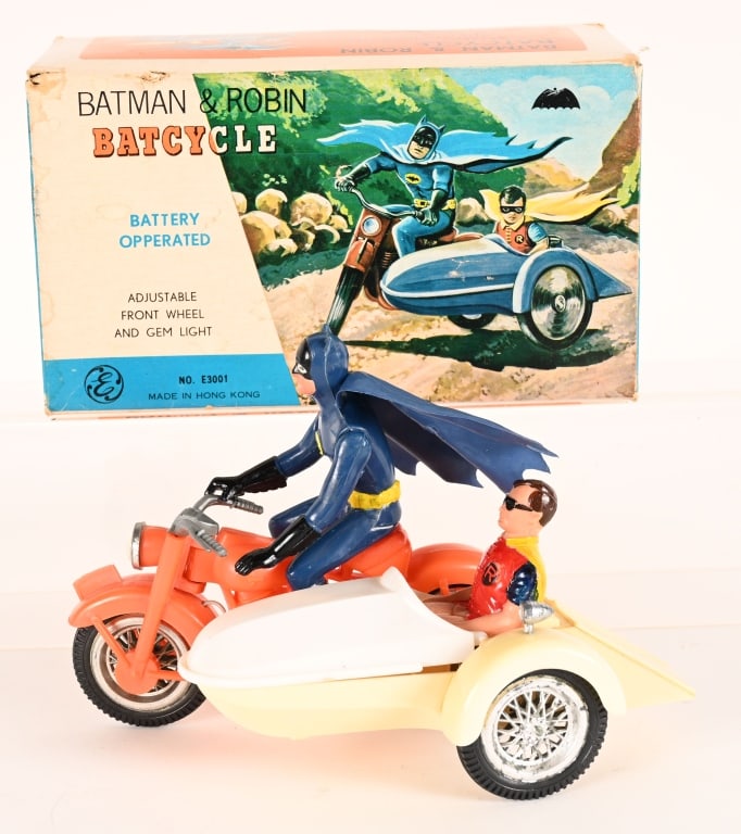 HK BATTERY OP BATMAN & ROBIN BATCYCLE w/ BOX (1 of 10)