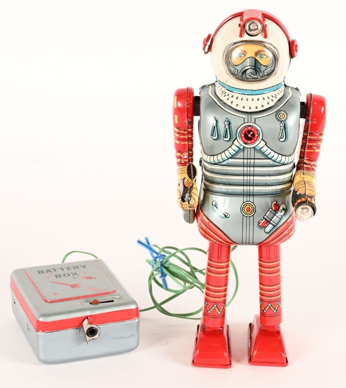 NOMURA BATTERY OP SPACE MAN (1 of 6)