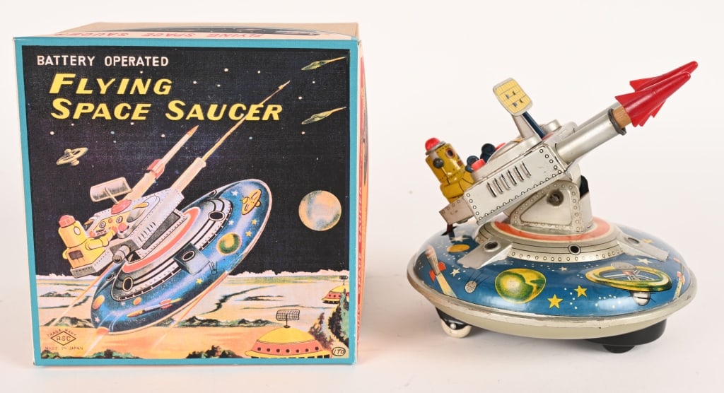 AOSHIN BATTERY OP FLYING SPACE SAUCER (1 of 10)