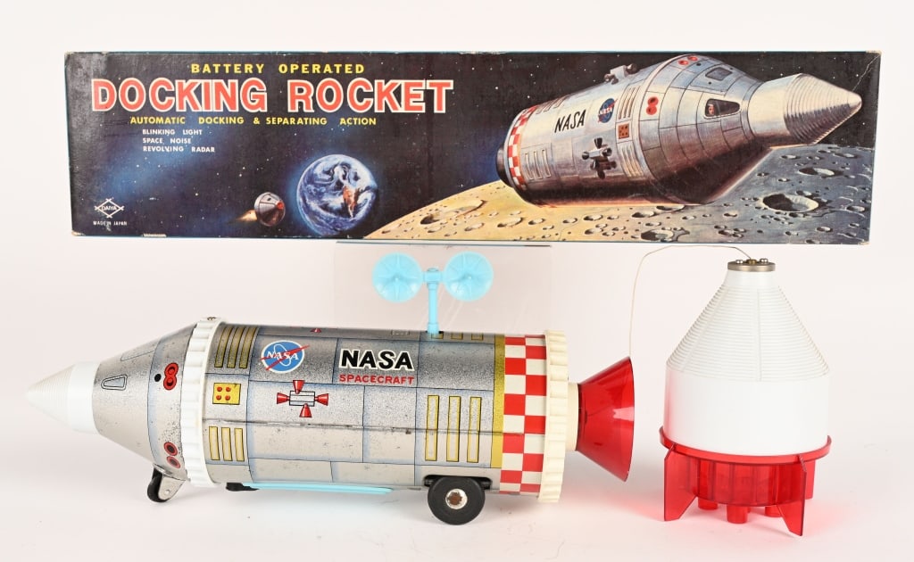 DAIYA BATTERY OP DOCKING ROCKET w/ BOX (1 of 12)