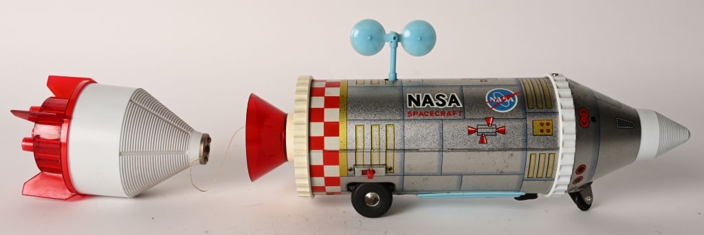 DAIYA BATTERY OP DOCKING ROCKET w/ BOX - 4