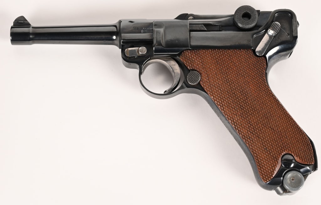 WW1 ERA 1916 DATE DWM P08 LUGER 9 MM (1 of 12)