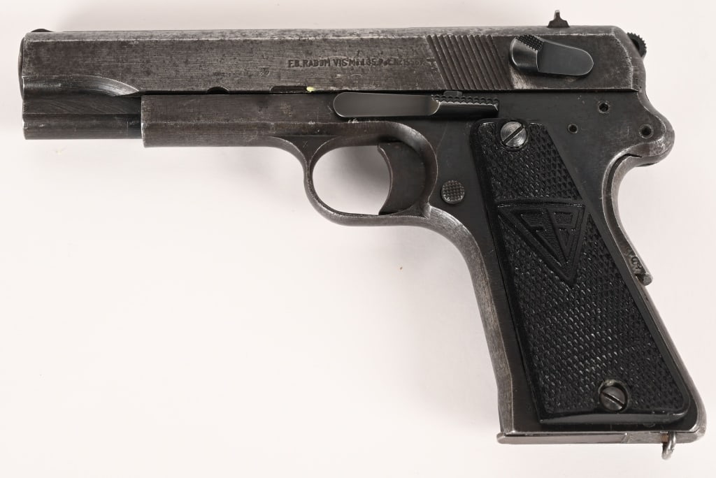 WW2 POLISH VIS MODEL 35 RADOM PISTOL 9 MM (1 of 5)