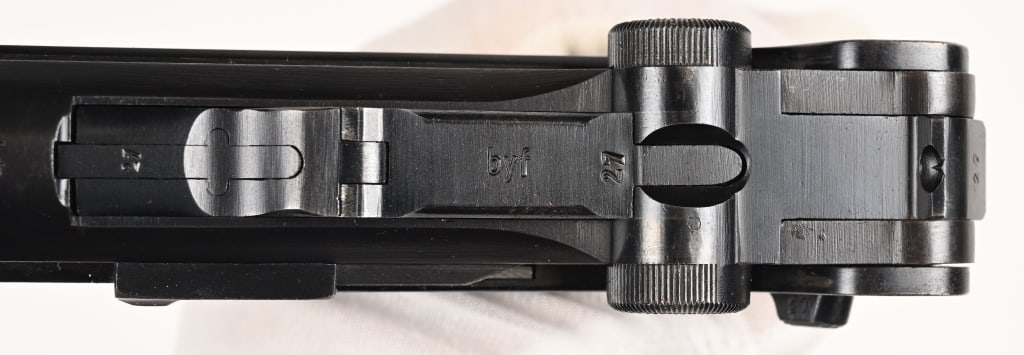 EXCEPTIONAL BLACK WIDOW LUGER RIG BYF 41 CODE - 4