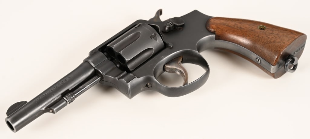 SMITH & WESSON .38 VICTORY - 4