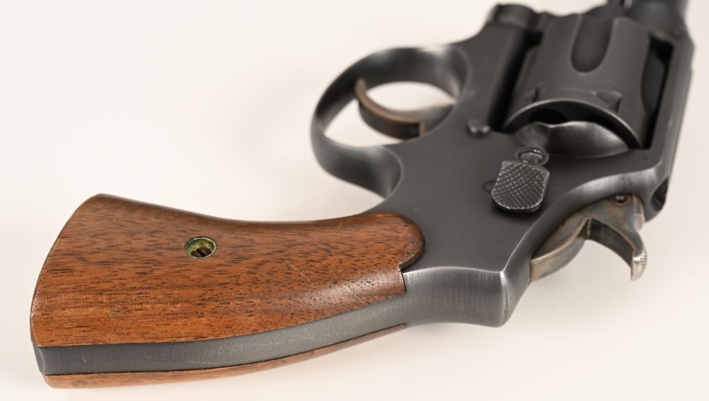 SMITH & WESSON .38 VICTORY - 6