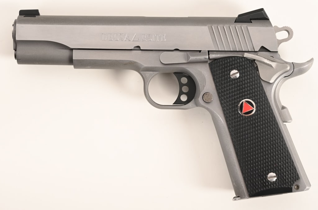 COLT DELTA ELITE 10MM STAINLESS (1 of 4)