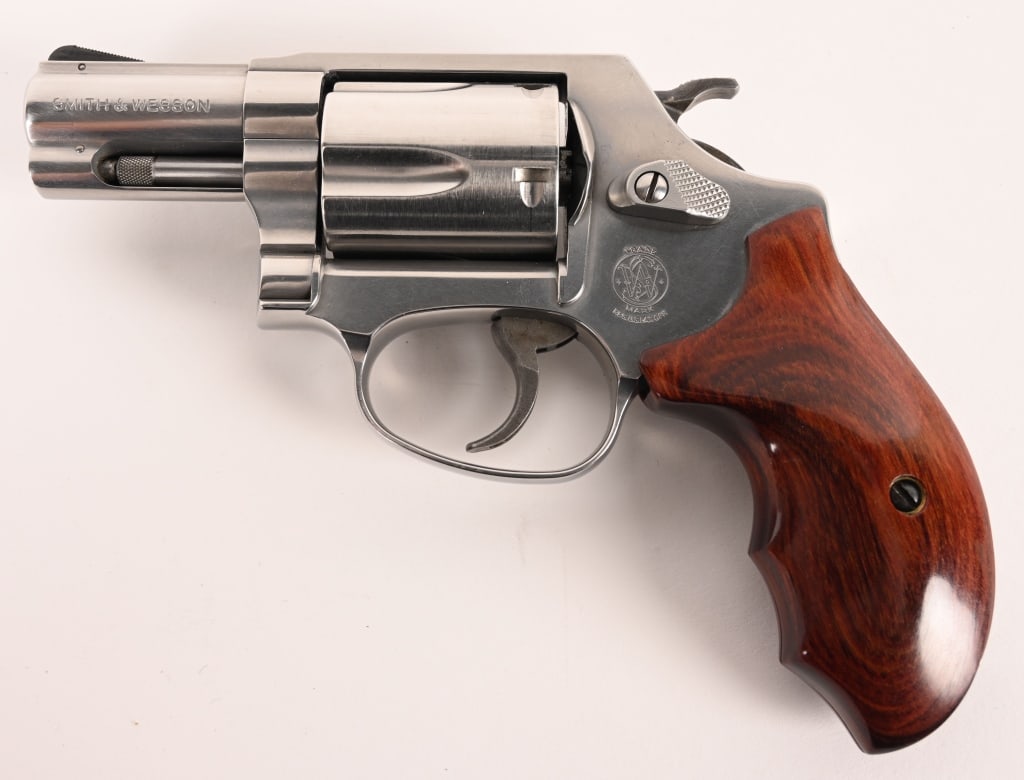 SMITH & WESSON MODEL 60-9 STAINLESS 38 SPL (1 of 10)