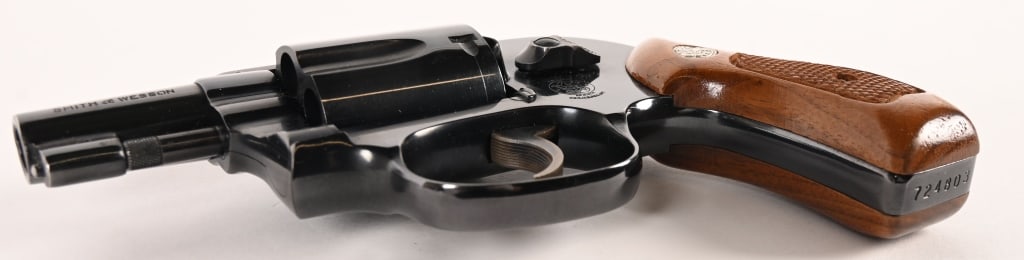 SMITH & WESSON MODEL 49 BODYGUARD - 6