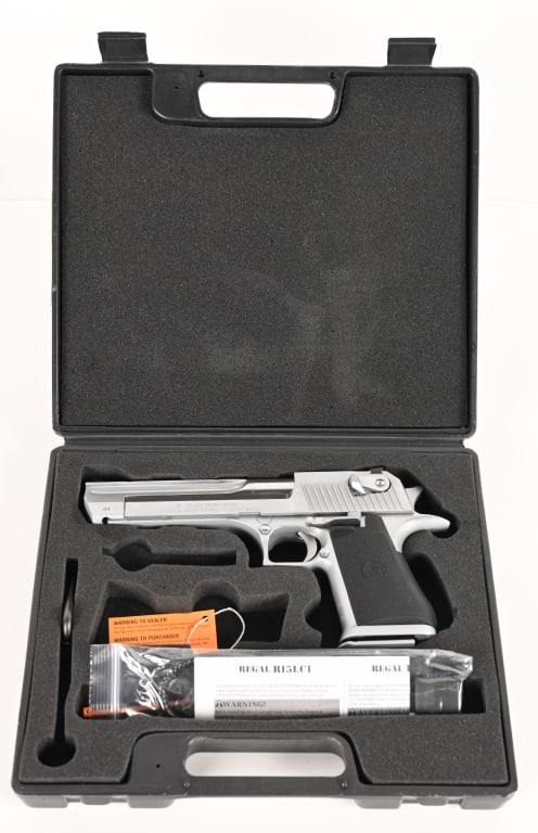 IWI DESERT EAGLE 44 MAGNUM STAINLESS STEEL: SERIAL NUMBER: 42202168 BARREL: 6” CALIBER: .44 MAGNUM MANUFACTURED: 1994 This excellent IWI Desert Eagle is chambered in .44 Magnum and is all stainless steel construction. The gun comes in