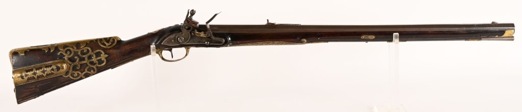 18TH CENTURY FLINTLOCK SHORT RIFLE (1 of 17)