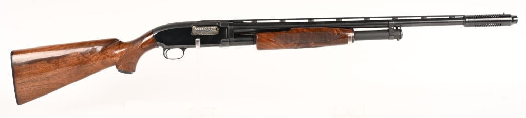 WINCHESTER MODEL 12 SKEET 28 GAUGE SHOTGUN (1 of 12)