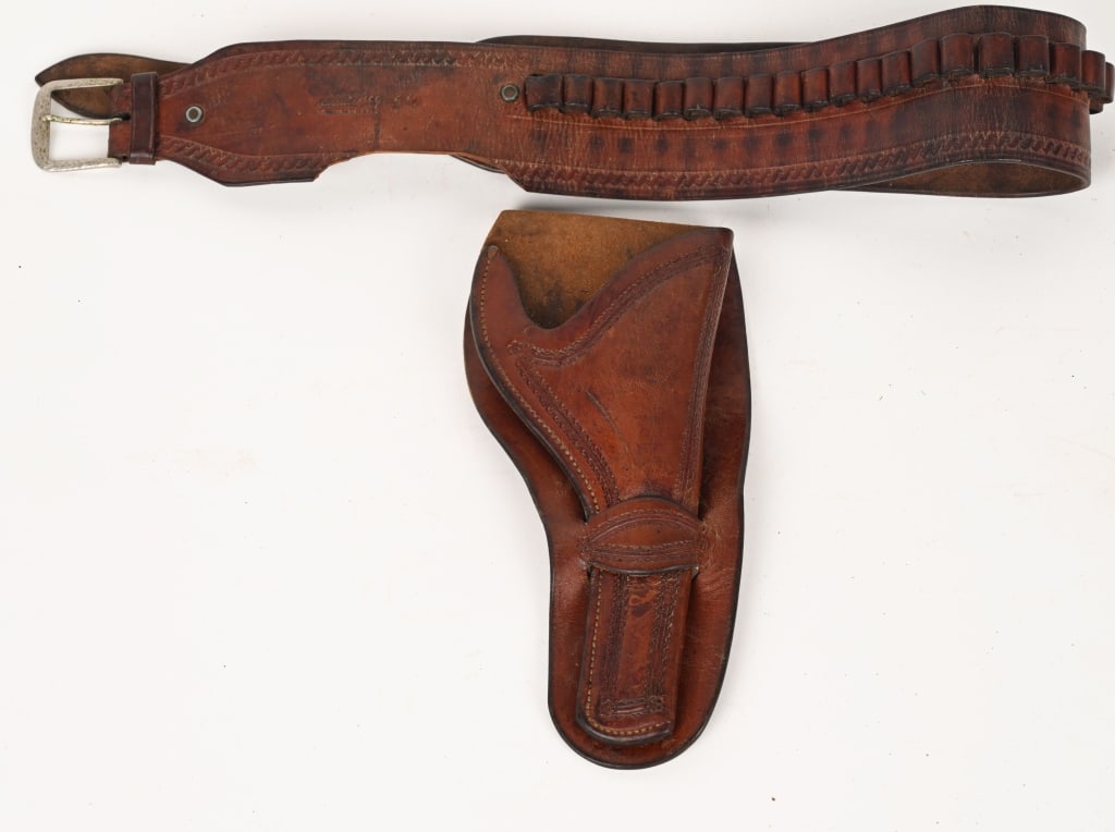 LAWRENCE CARTRIDGE BELT & SINGLE LOOP HOLSTER (1 of 12)