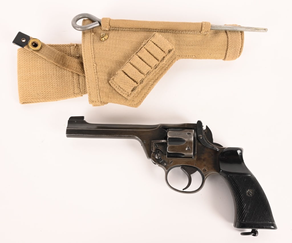 ENFIELD No. 2 MARK I .38 REVOLVER WITH HOLSTER (1 of 11)