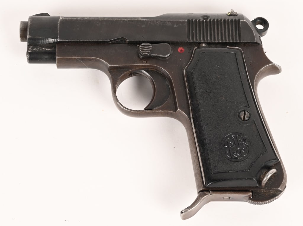 WW2 BERETTA MODEL 1935 PISTOL 1944 MFG (1 of 5)