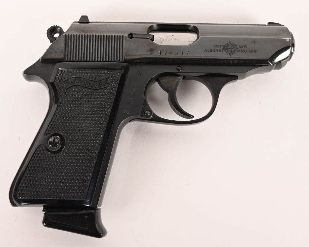 WEST GERMAN MADE WALTHER PPK/S 9MM KURZ (1 of 10)