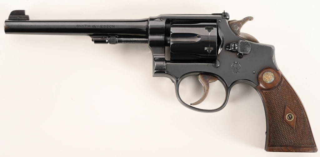 SMITH & WESSON K22 1ST MODEL OUTDOORSMAN (1 of 8)
