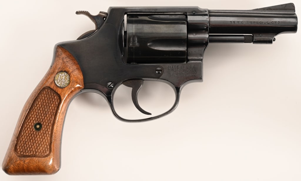 SMITH & WESSON MODEL 36 .38 SPECIAL - 2