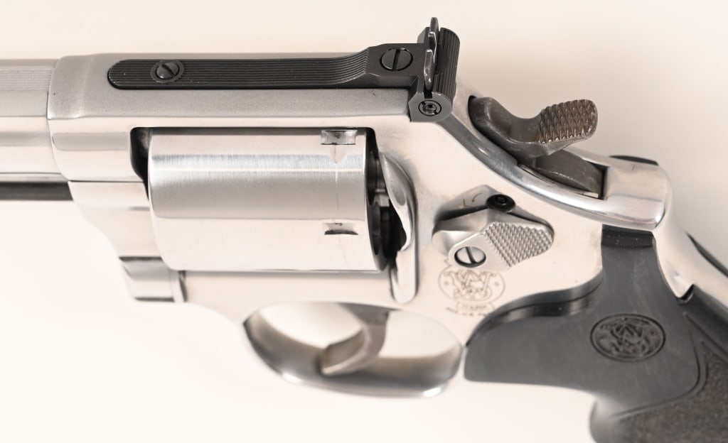SMITH & WESSON MODEL 686-5 - 6