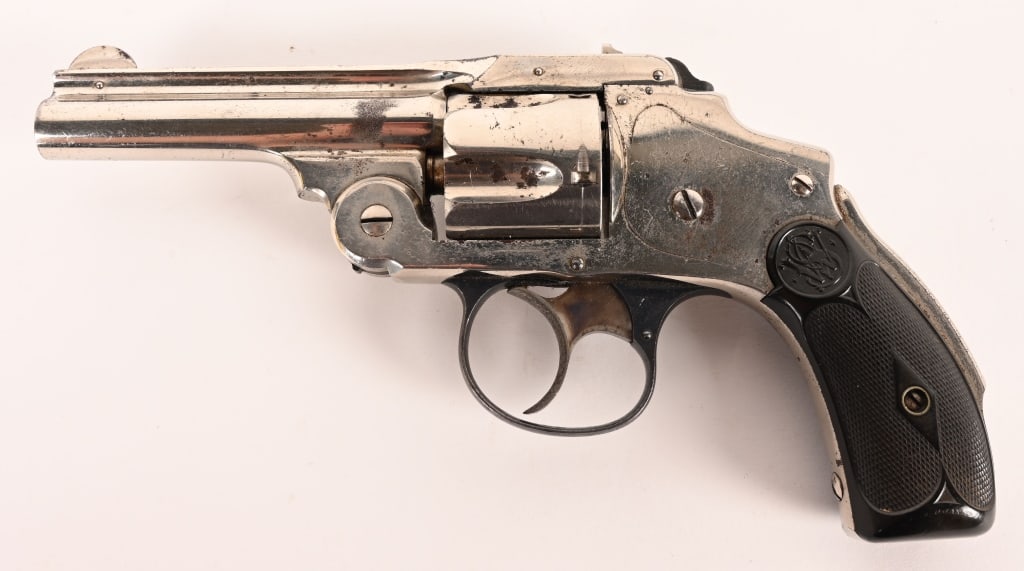 SMITH & WESSON 38 SAFETY HAMMERLESS 3RD MODEL (1 of 8)