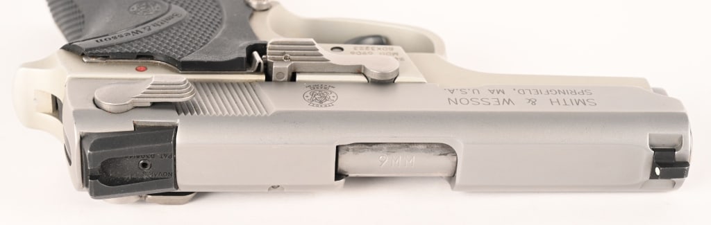 SMITH & WESSON MODEL 6906 - 5