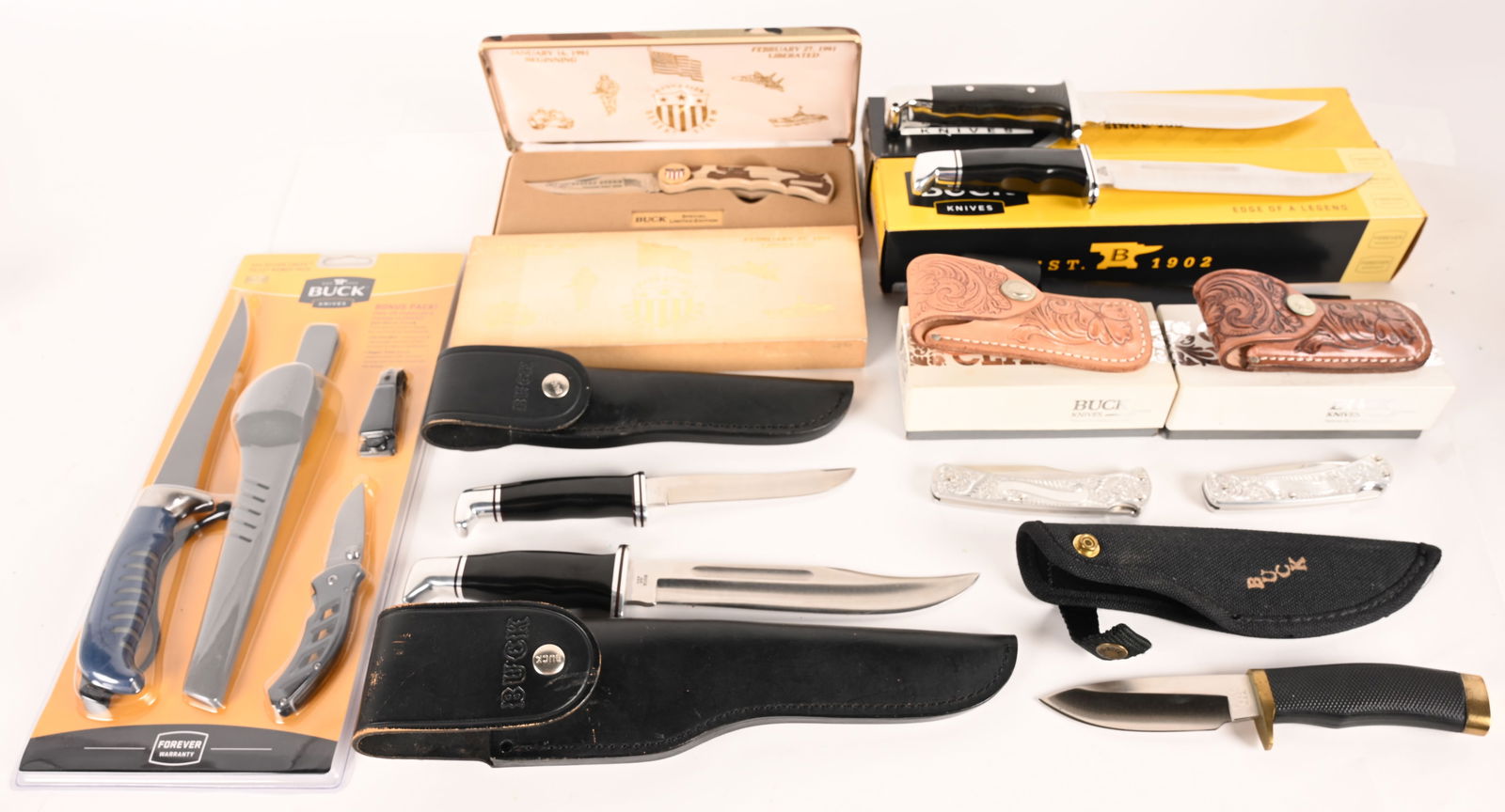 LOT OF 9 BUCK COLLECTABLE KNIVES (1 of 6)