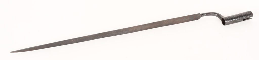 18TH CENTURY SCANDINAVIAN LONG SHANK BAYONET (1 of 9)