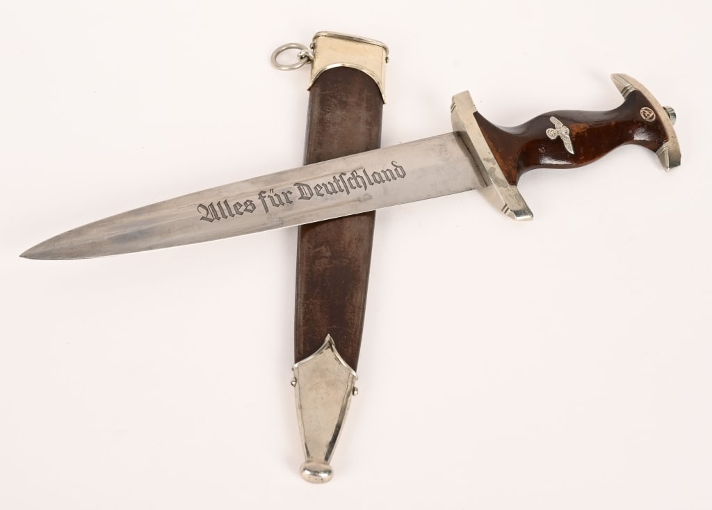 WWII NAZI GERMAN SA DAGGER BY AESCULAP TUTTLINGEN (1 of 7)