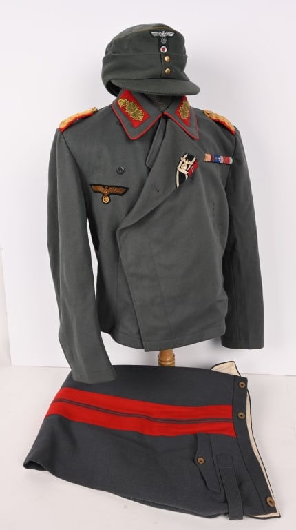 WWII NAZI GERMAN GENERALS PANZER WRAPPER W M43 CAP: WWII Nazi German Generals Assault Gun Wrapper Uniform with M43 Cap. First pattern, (circa 1940-1942), field-gray wool/rayon blend construction, waist length, double breasted style tunic with small fol