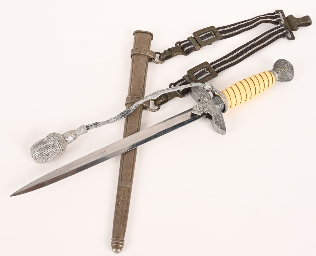 WWII NAZI GERMAN LUFTWAFFE DAGGER HANGERS WW2 (1 of 6)