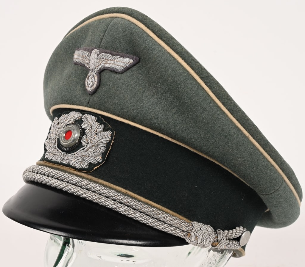 WWII NAZI GERMAN OFFICER INFANTRY VISOR HAT WW2: Nice quality, private purchase, visor cap with a field-gray wool body and crown and a blue/green badge cloth centerband with white wool waffenfarbe to crown edge and the top and bottom edges of the ce