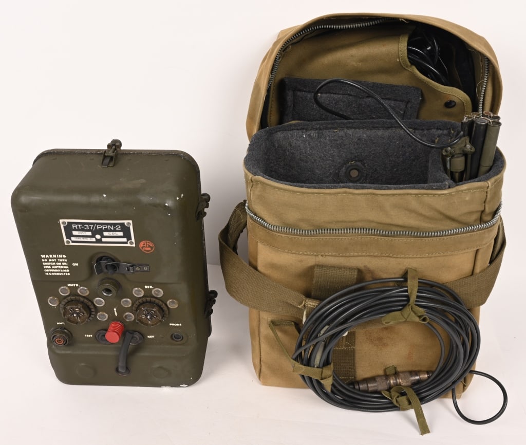 WWII US 1944 AIRBORNE PPN-2 EUREKA HOMING BEACON (1 of 8)