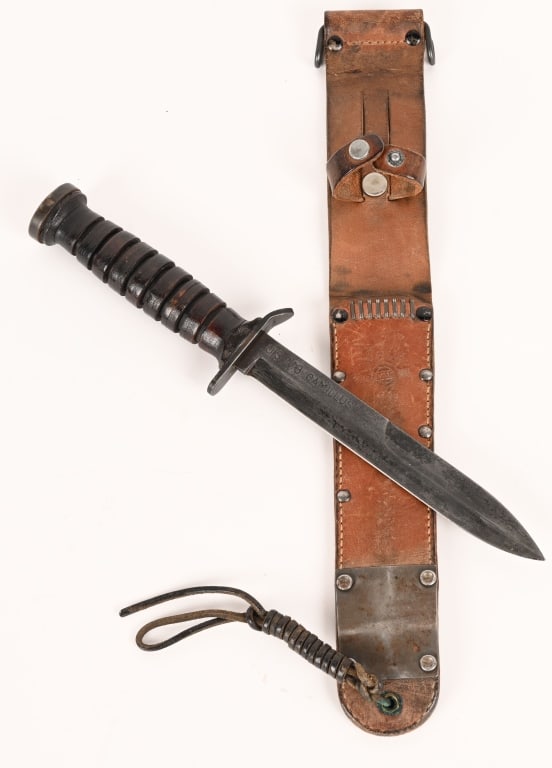 WWII US M3 FIGHTING KNIFE CAMILLUS W M6 SCABBARD (1 of 5)
