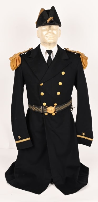 WWII US NAVY FROCK COAT LIEUTENANT JUNIOR GRADE DR (1 of 9)